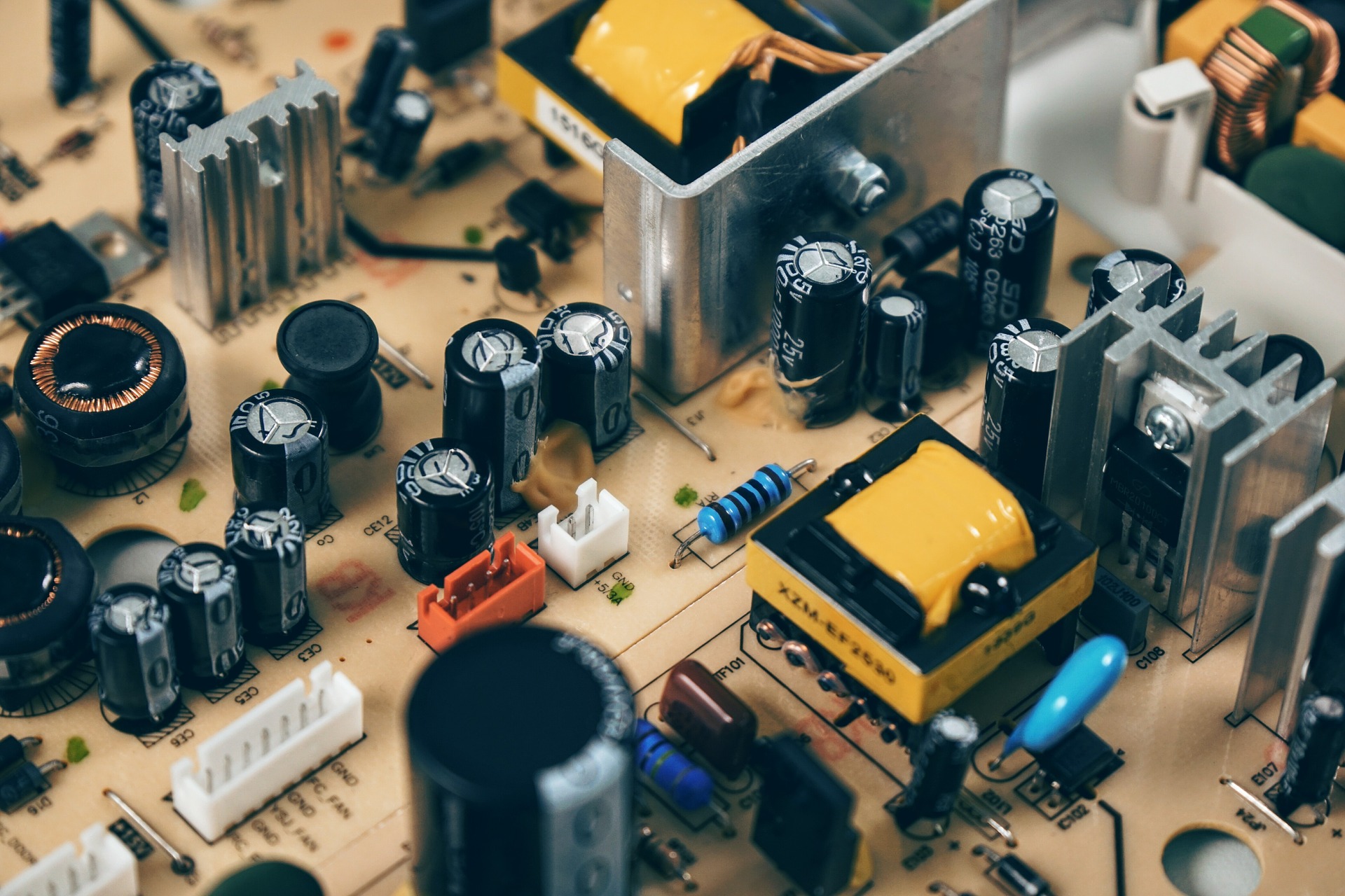 アナログ半導体の基礎知識をつける part 1 未来に向かって アナログ半導体の基礎知識をつける part 1 未来に向かって